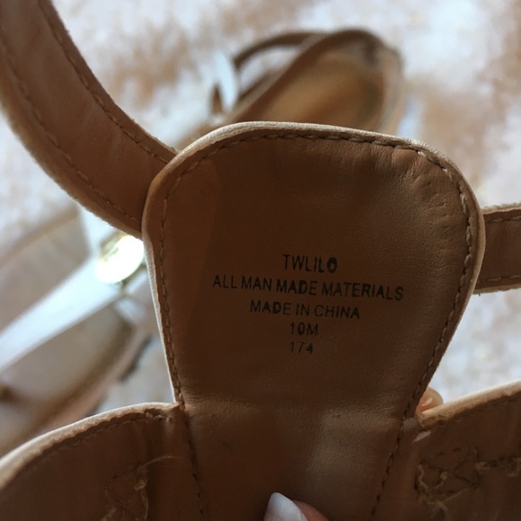 Tommy Hilfiger White Sandals with Gold Accents - Picture 8 of 8